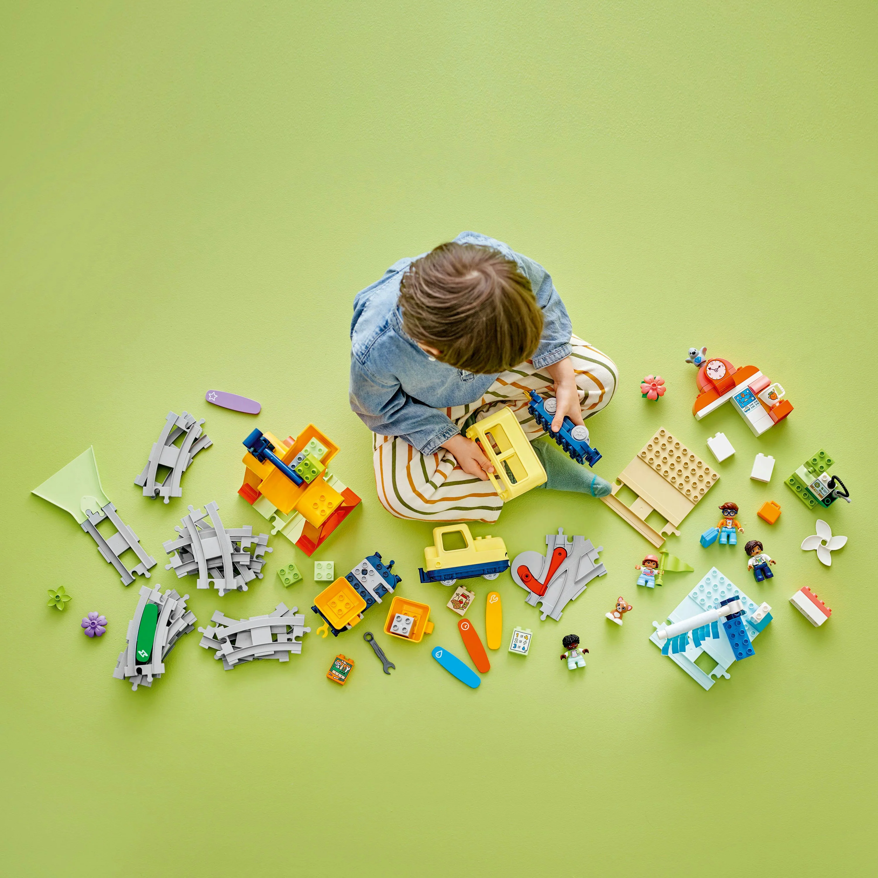 LEGO Duplo Big Interactive Community Train - 10428 - Image 6