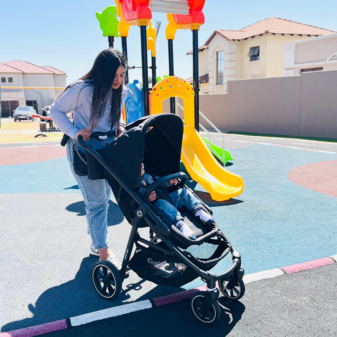 Switch 2 IN 1 Wagon Travel System - Image 3